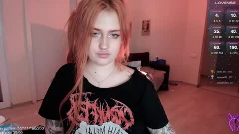 Snapshot of gothkittys chatting on April 2026 07:58:02 PM traumfrau Kira angel face devil eyes I SELL A LOT VIDEO IN GALLERY online show from April 2026 07:58:02 PM