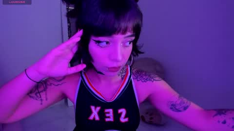 Violet online show from May 2026 05:08:01 PM