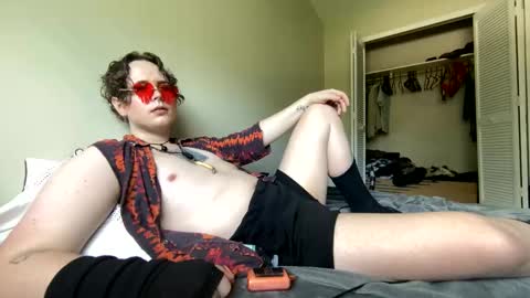 Doll online show from May 2026 07:15:01 PM
