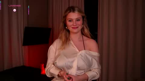 Snapshot of gotta_shine chatting on February 2026 03:26:02 PM Mamma Mia online show from February 2026 03:26:02 PM