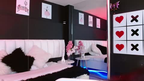 Snapshot of gotthic_met chatting on January 2025 04:30:01 AM Meredith Alessandra online show from January 2025 04:30:01 AM