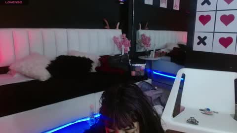 Snapshot of gotthic_met chatting on November 2025 04:33:02 AM Meredith Alessandra online show from November 2025 04:33:02 AM