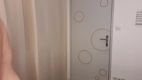 goura2000 online show from January 2025 07:56:02 PM