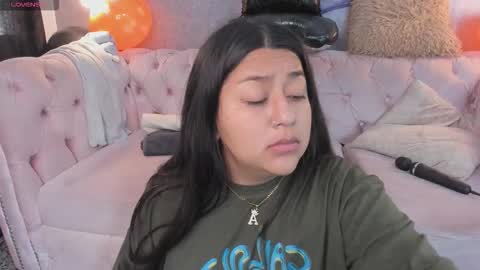 Snapshot of grace77_ chatting on November 2025 12:51:02 PM Grace online show from November 2025 12:51:02 PM