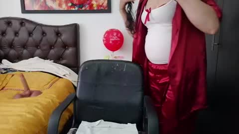 Snapshot of grace_mature_milf chatting on July 2026 11:34:01 AM grace_mature_milf online show from July 2026 11:34:01 AM