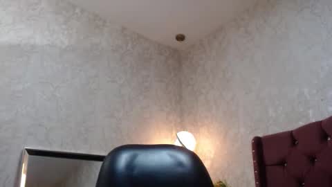 Snapshot of graceblu chatting on October 2025 04:10:01 AM Grace online show from October 2025 04:10:01 AM