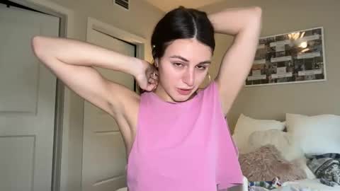 Snapshot of graciesmith27 chatting on April 2026 06:10:01 PM Gracie Smith online show from April 2026 06:10:01 PM