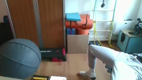 grandbi online show from February 2026 10:52:01 AM