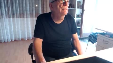 Snapshot of grandpach chatting on March 2026 11:26:02 AM grandpach online show from March 2026 11:26:02 AM