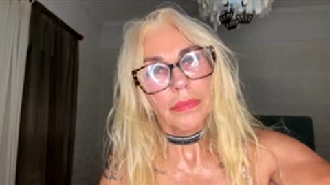 Snapshot of granny_antzellax1 chatting on April 2026 01:37:01 AM Antzella Granny online show from April 2026 01:37:01 AM