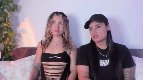 Snapshot of grave_duo chatting on September 2025 06:35:02 AM GRAVE DUO online show from September 2025 06:35:02 AM