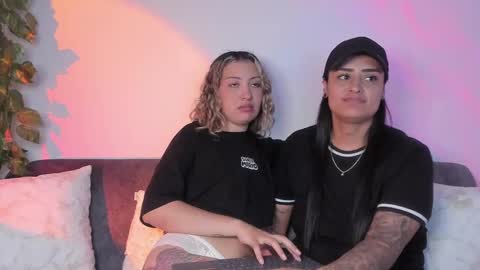 Snapshot of grave_duo chatting on September 2025 04:39:02 AM GRAVE DUO online show from September 2025 04:39:02 AM