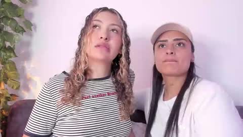 Snapshot of grave_duo chatting on October 2025 08:26:01 PM GRAVE DUO online show from October 2025 08:26:01 PM