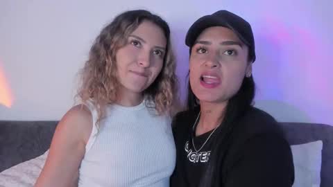 Snapshot of grave_duo chatting on December 2025 03:55:01 AM GRAVE DUO online show from December 2025 03:55:01 AM