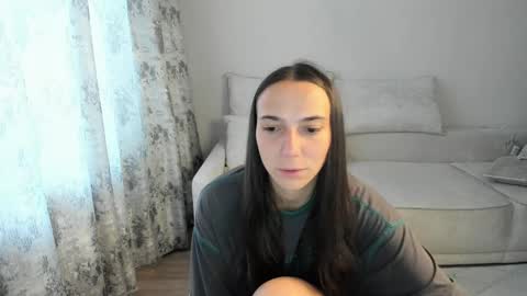 Snapshot of gravitation777 chatting on April 2026 12:21:02 AM Anna online show from April 2026 12:21:02 AM