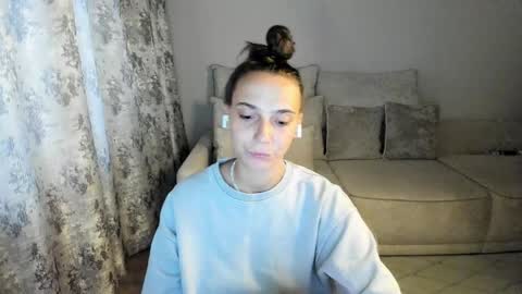 Snapshot of gravitation777 chatting on April 2026 12:32:02 PM Anna online show from April 2026 12:32:02 PM