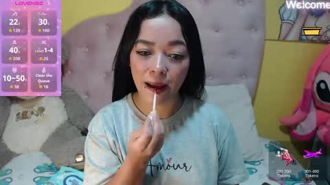 Snapshot of gray_sophiee chatting on May 2026 01:44:01 AM Sophie Gray online show from May 2026 01:44:01 AM