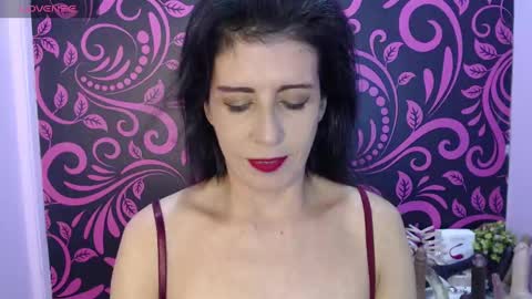 Isabella online show from January 2025 07:46:02 AM