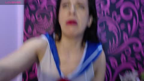 Isabella online show from March 2025 10:43:02 AM