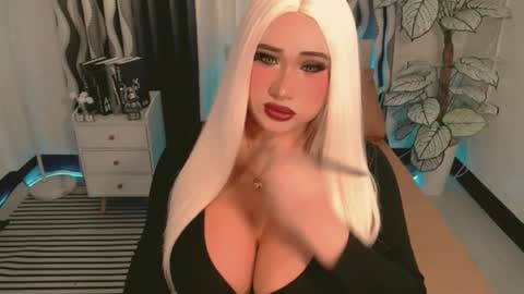 PAULATHEONE online show from November 2025 07:36:02 PM