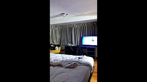 greatfullone online show from April 2026 11:35:02 PM