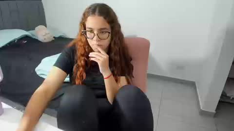 Snapshot of greciaruiz chatting on October 2025 12:11:01 AM GreciaRuiz online show from October 2025 12:11:01 AM