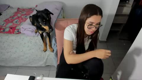 Snapshot of greciaruiz chatting on April 2026 11:57:02 PM GreciaRuiz online show from April 2026 11:57:02 PM