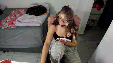 Snapshot of greciaruiz chatting on April 2026 01:21:02 AM GreciaRuiz online show from April 2026 01:21:02 AM