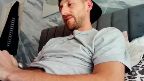 Snapshot of greendiamon chatting on October 2025 09:57:01 AM greendiamon online show from October 2025 09:57:01 AM