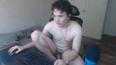 Snapshot of greendynomite_04 chatting on March 2026 07:18:02 PM greendynomite_04 online show from March 2026 07:18:02 PM