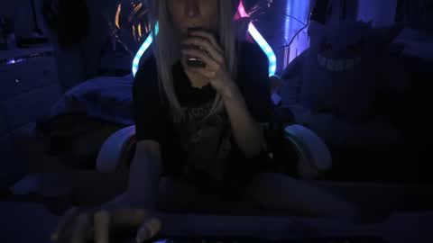 Snapshot of greeneyedlovexo chatting on February 2025 05:47:02 AM GreenEyedLovexo online show from February 2025 05:47:02 AM