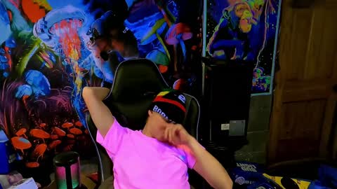 Snapshot of greenlungs8195 chatting on February 2025 12:17:02 PM Greenlungs8195 online show from February 2025 12:17:02 PM