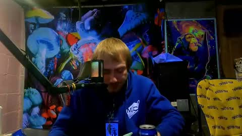 Snapshot of greenlungs8195 chatting on February 2025 05:26:01 AM Greenlungs8195 online show from February 2025 05:26:01 AM