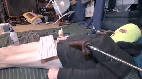 Snapshot of gregbball1 chatting on December 2024 05:18:02 AM electrogee1 online show from December 2024 05:18:02 AM