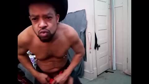 Snapshot of gregnice313 chatting on January 2025 05:07:02 AM NICE and sometimes Savvy online show from January 2025 05:07:02 AM