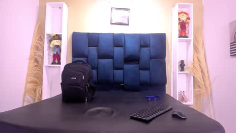 GregorySforza online show from September 2025 06:57:01 PM