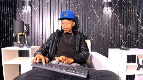 GregorySforza online show from October 2025 11:44:02 AM