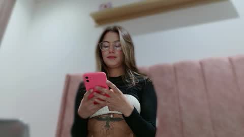 Snapshot of greta_miss chatting on October 2025 03:07:01 AM  Emmy  online show from October 2025 03:07:01 AM