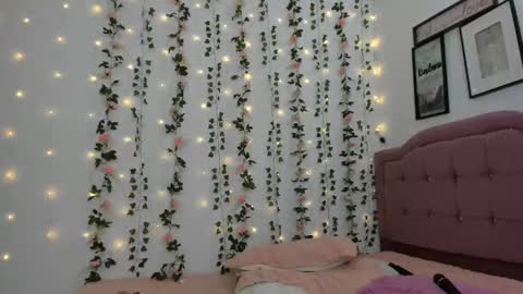 Greta online show from December 2024 11:14:01 PM