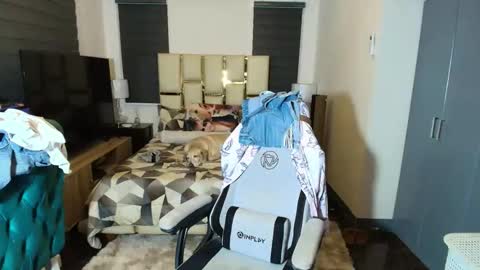 greta_v online show from December 2025 10:20:02 AM