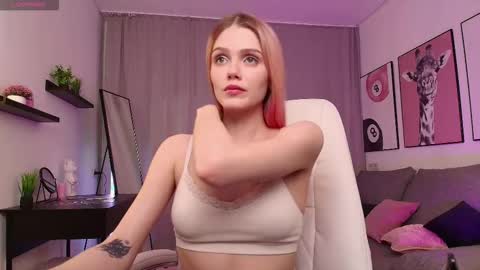 Snapshot of gretchen_mol chatting on November 2025 07:41:01 AM gretchen_mol online show from November 2025 07:41:01 AM