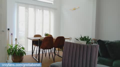 Snapshot of grettabenett_ chatting on January 2026 08:47:01 PM Gretta online show from January 2026 08:47:01 PM