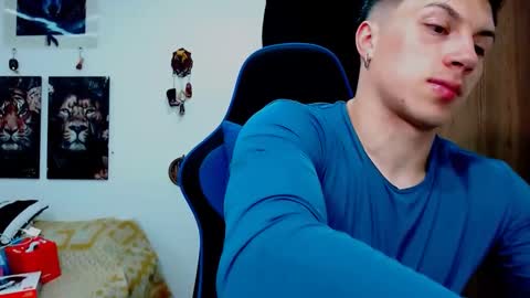 Snapshot of griego01 chatting on December 2024 02:31:01 AM griego01 online show from December 2024 02:31:01 AM