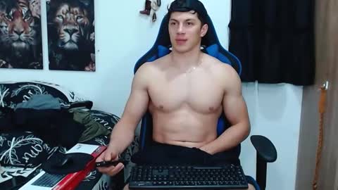 Snapshot of griego01 chatting on March 2025 06:04:02 AM griego01 online show from March 2025 06:04:02 AM