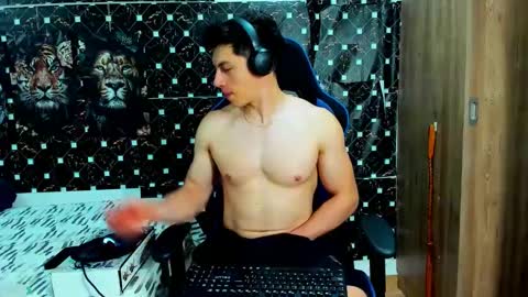 Snapshot of griego01 chatting on May 2026 06:43:02 AM griego01 online show from May 2026 06:43:02 AM