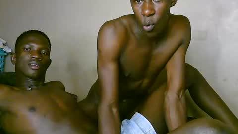 Snapshot of grillzhotz chatting on July 2026 08:33:01 AM grillzhotz online show from July 2026 08:33:01 AM
