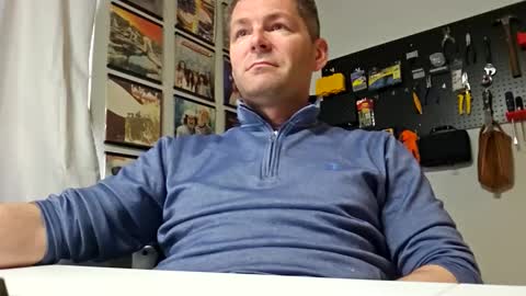 Snapshot of gringo_d1k chatting on April 2026 06:06:01 PM gringo_d1k online show from April 2026 06:06:01 PM