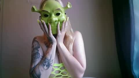 Snapshot of grippy_box chatting on February 2025 12:20:01 AM grippy_box online show from February 2025 12:20:01 AM