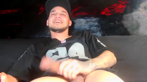 Snapshot of gripthahips chatting on February 2025 07:28:01 AM Gripthahips online show from February 2025 07:28:01 AM