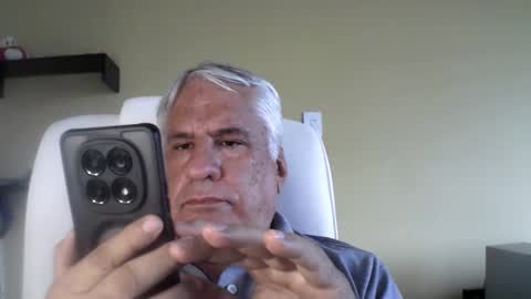 grisa01 online show from October 2025 05:28:01 PM